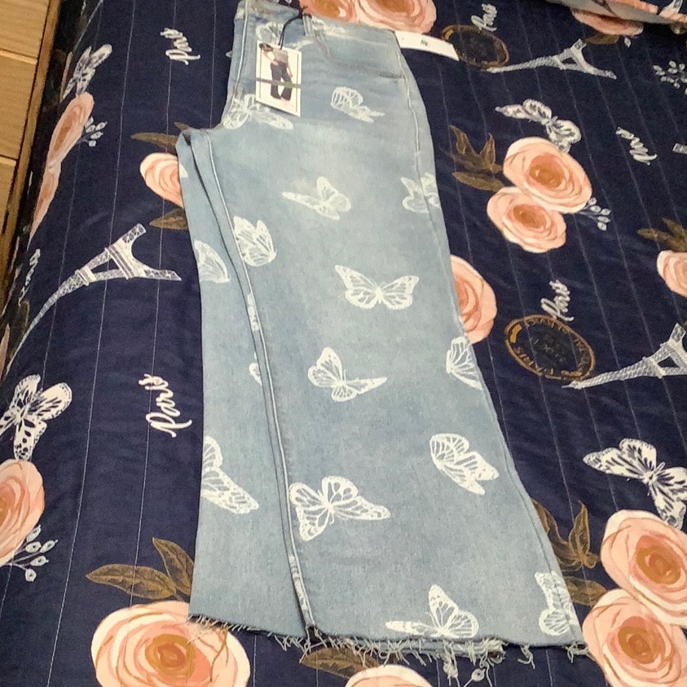 Hi Rise Flare Jeans w/ Butterflies. Size 13